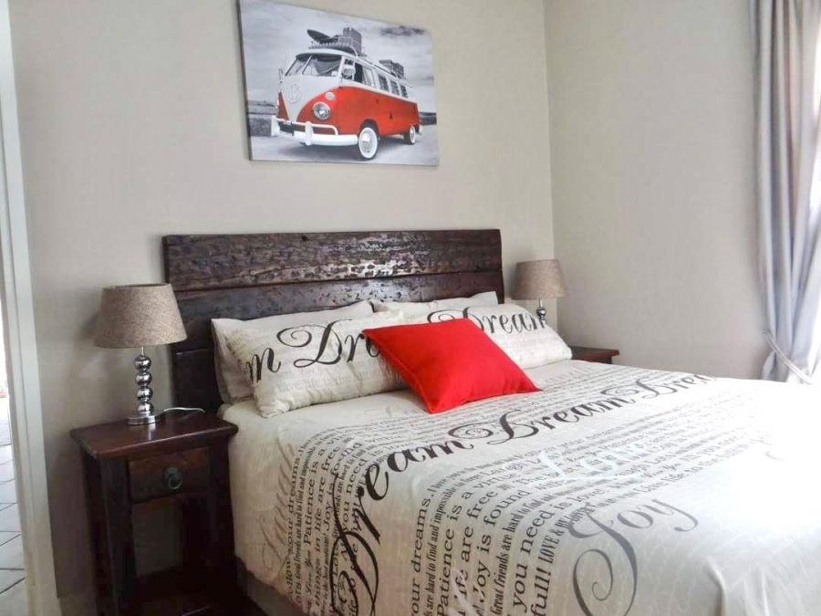 4 Bedroom Property for Sale in Jeffreys Bay Central Eastern Cape